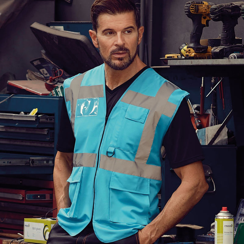 10 Multifunctional Hi-Vis Vests